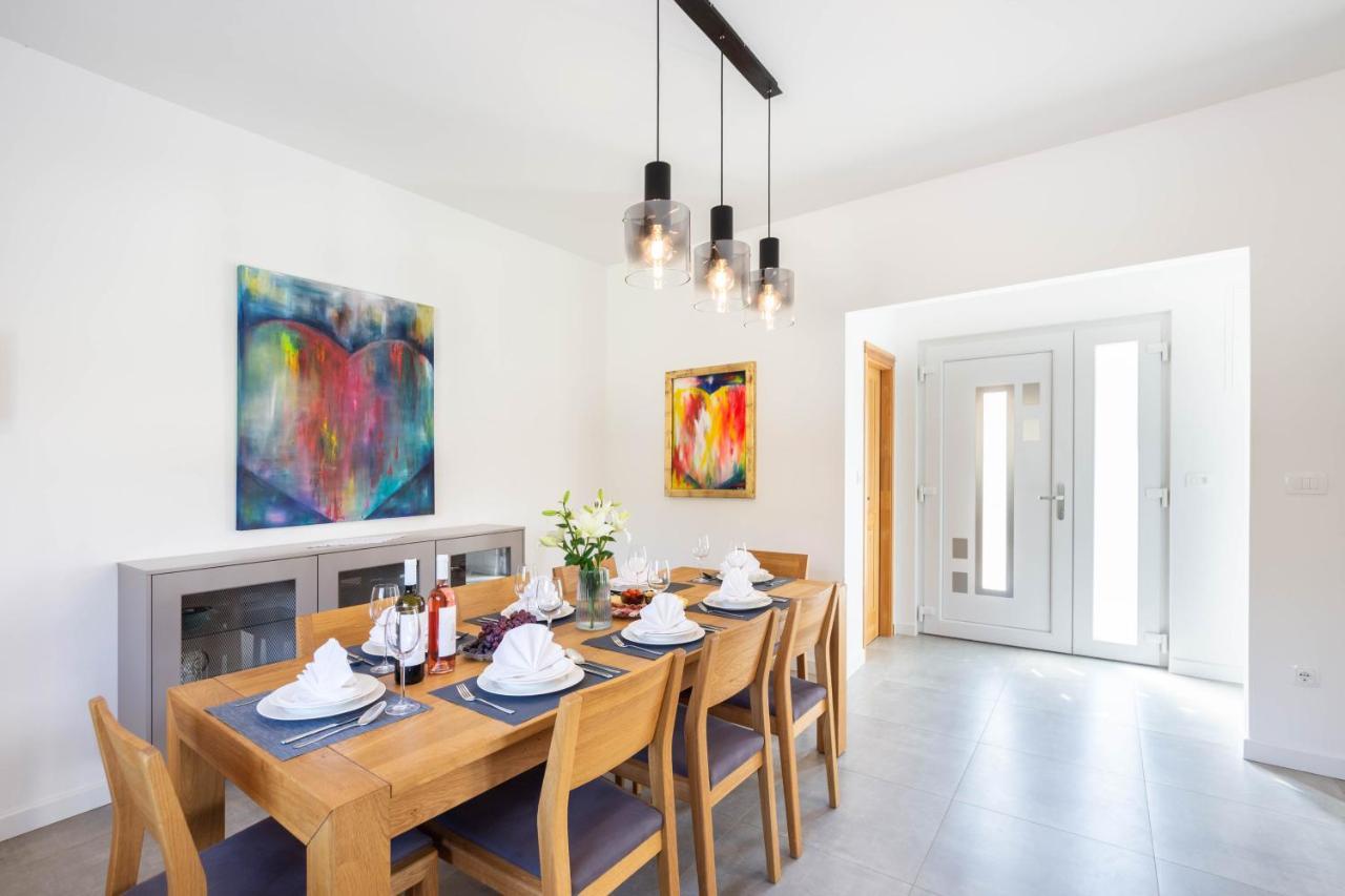 Villa Dorso With Heated Pool Klis Εξωτερικό φωτογραφία