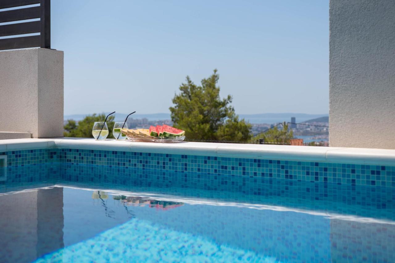 Villa Dorso With Heated Pool Klis Εξωτερικό φωτογραφία
