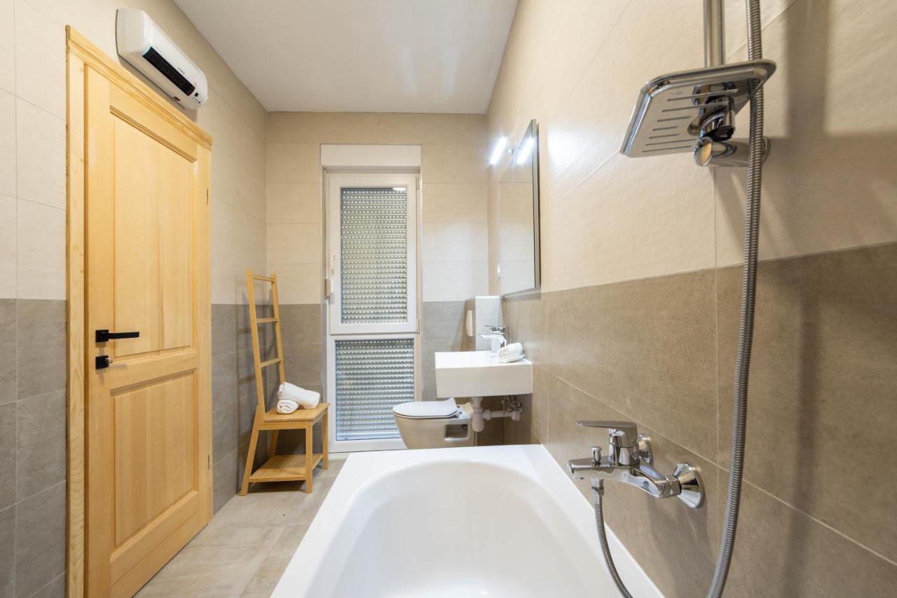 Villa Dorso With Heated Pool Klis Εξωτερικό φωτογραφία