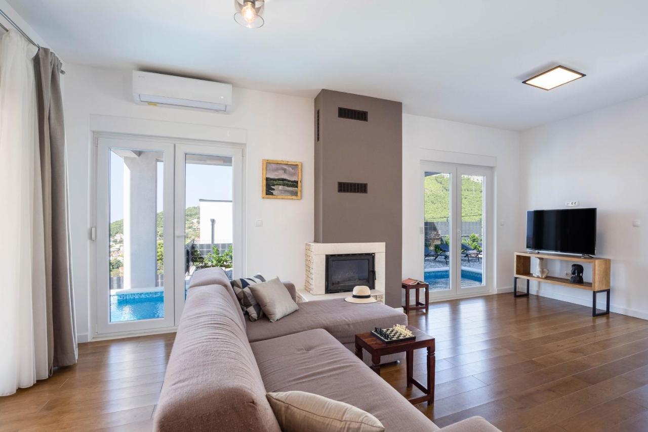 Villa Dorso With Heated Pool Klis Εξωτερικό φωτογραφία