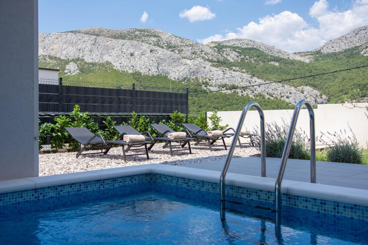 Villa Dorso With Heated Pool Klis Εξωτερικό φωτογραφία