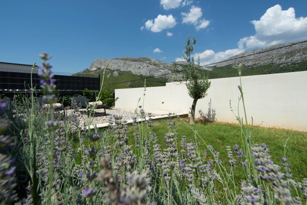 Villa Dorso With Heated Pool Klis Εξωτερικό φωτογραφία